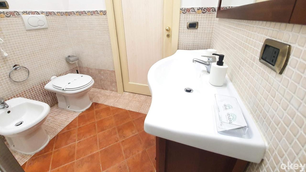 Dimora Donna Vittoria - Bari Vecchia Exterior foto